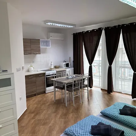 Apartment Konde B