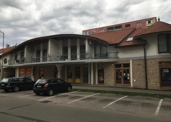 Konde B